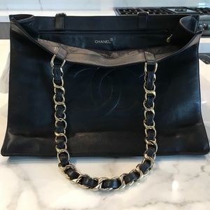 Vintage Chanel CC Logo Chain Shoulder Tote Bag